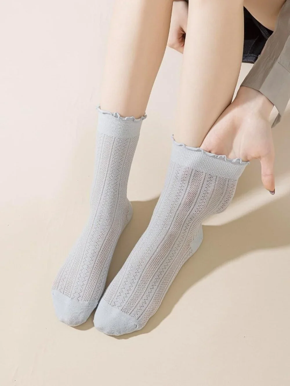 Cute Frilly Lace Ruffle Crew Socks - 6 Pairs Cotton Ankle Socks for Girls